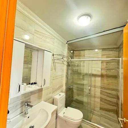 Golden Palace Sea View