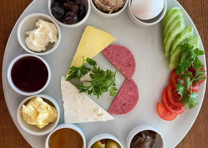 Golden Palace Sea View