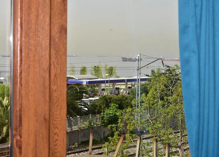 Golden Palace Sea View