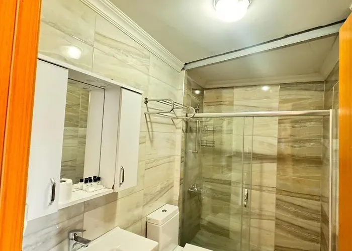 Golden Palace Sea View