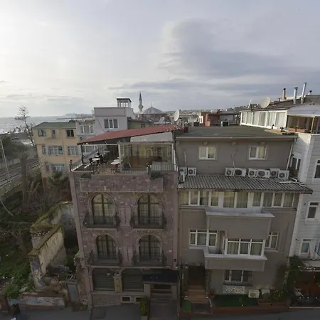 Hotel Golden Palace Sea View 3*