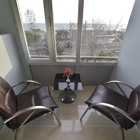 فندق Golden Palace Sea View 3*